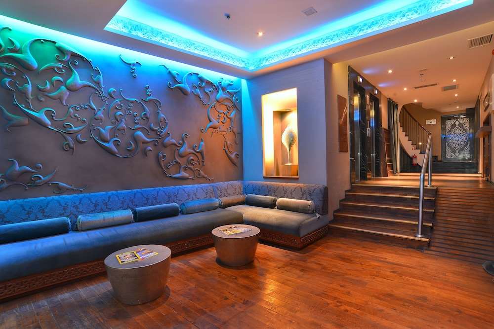 Pera Tulip Hotel 4