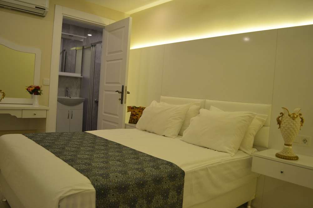 Seven Days Hotel 5