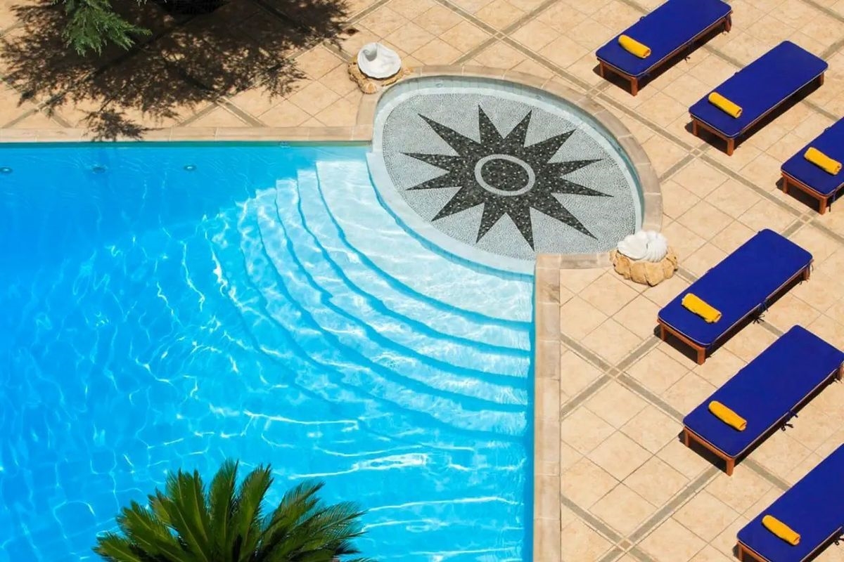 ROYAL OLYMPIC ATHENS 3