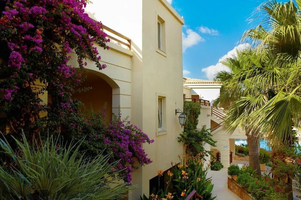 GRECOTEL PLAZA BEACH HOUSE 4