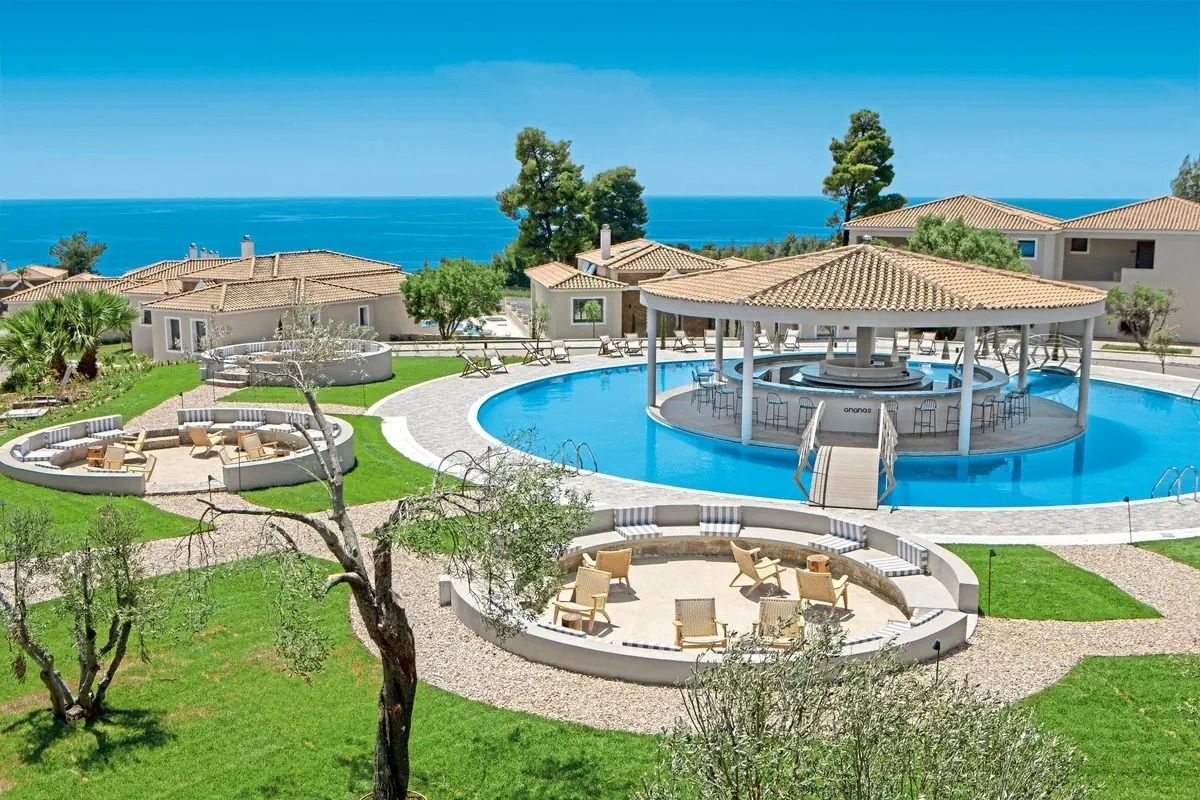 AJUL LUXURY HOTEL & SPA RESORT
