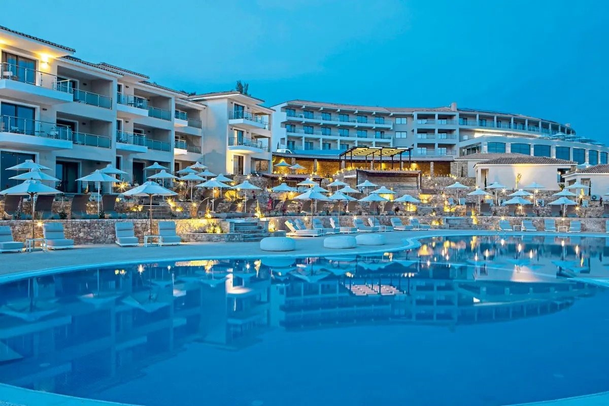 AJUL LUXURY HOTEL & SPA RESORT 3