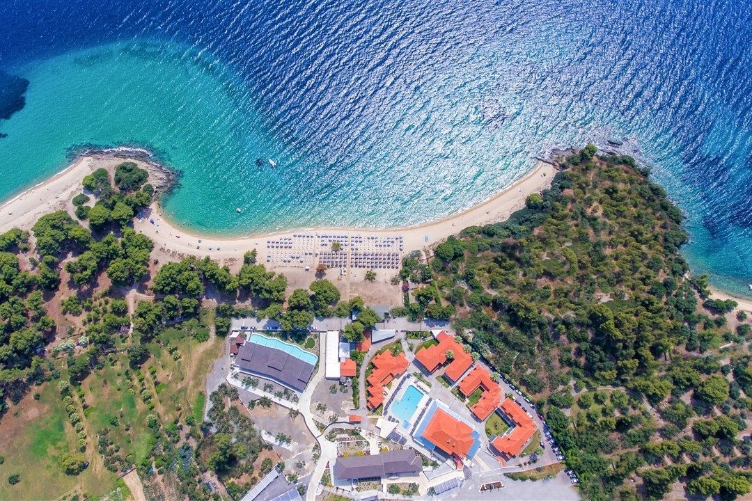 LAGOMANDRA BEACH 5