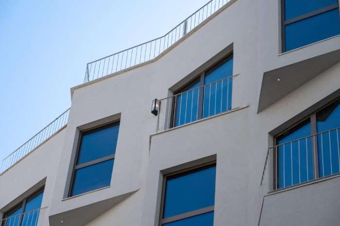 MITSIS N'U PIRAEUS PORT