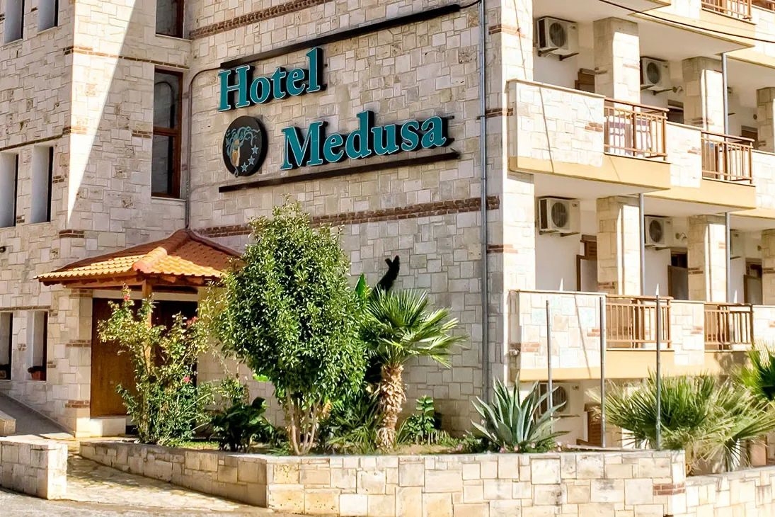 MEDUSA HOTEL 4