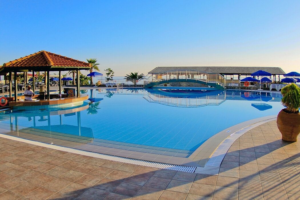 NANA GOLDEN BEACH 5