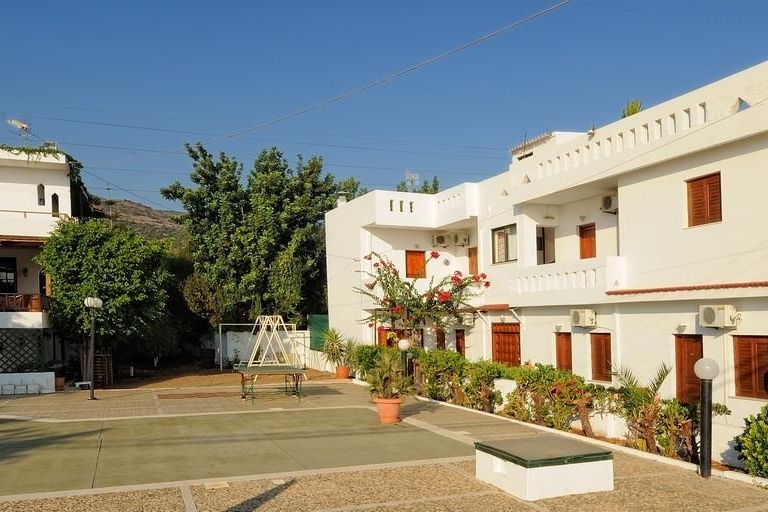 PALOMA GARDEN 2