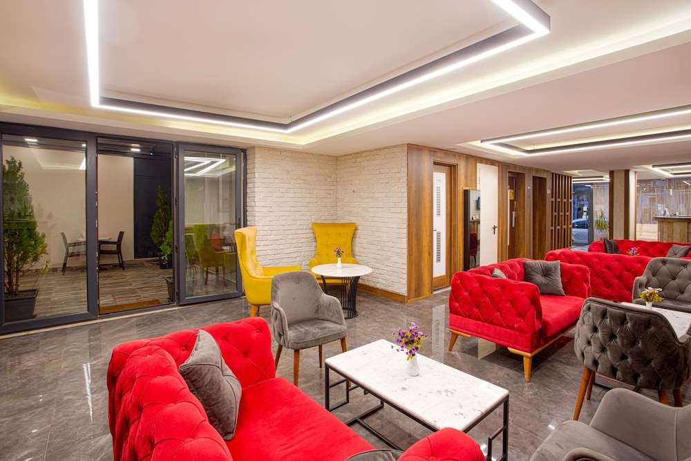 Sim Hotel 3