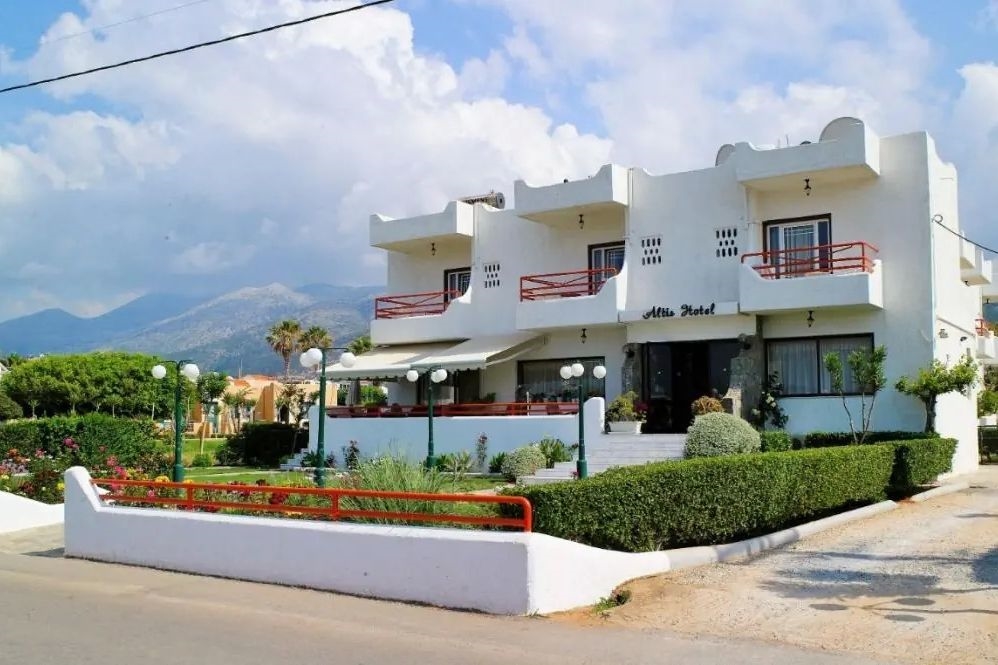 ALTIS HOTEL