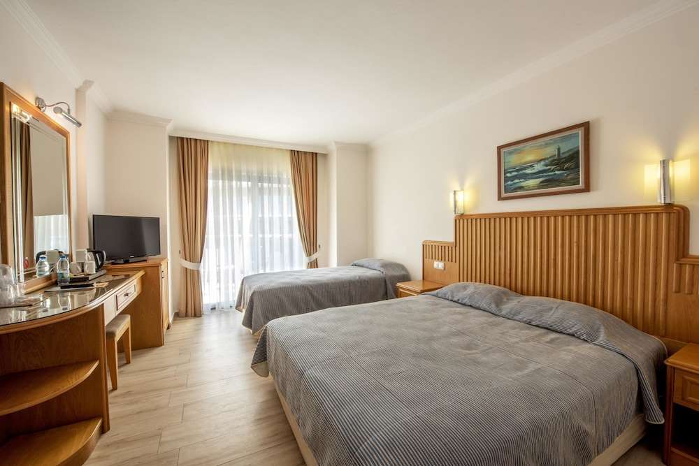 Belcehan Hotel 5