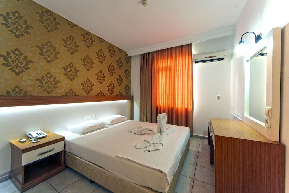 Kleopatra Aytur Apart 4