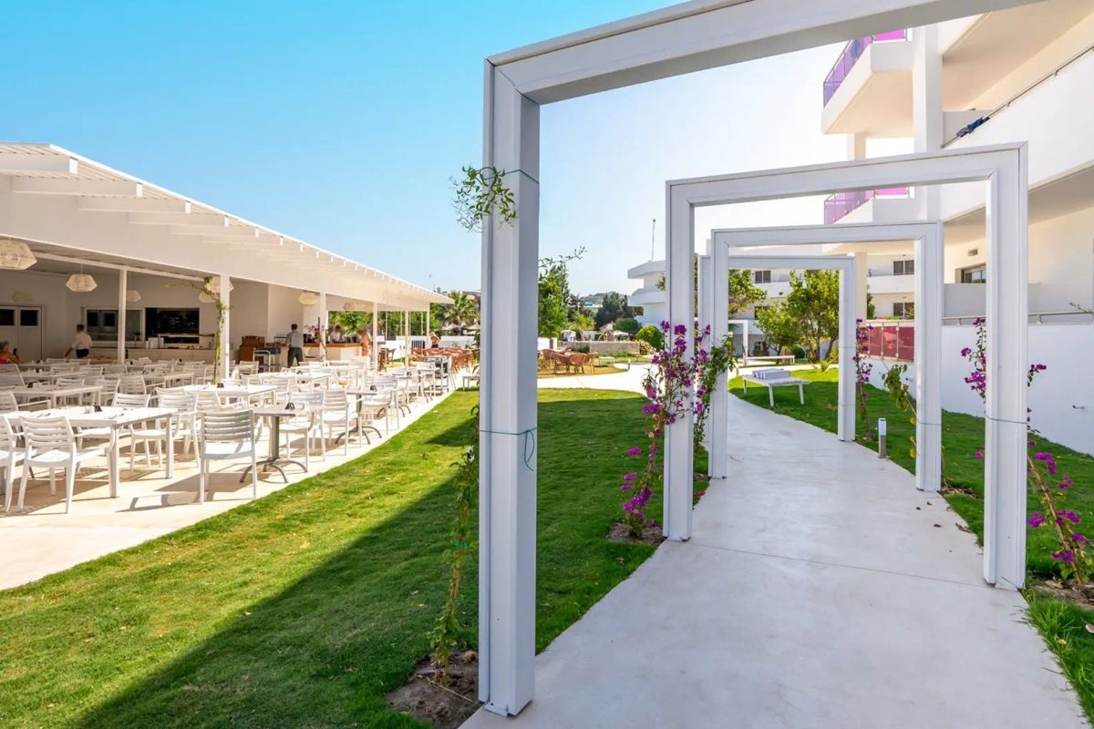 STAMOS HOTEL 2
