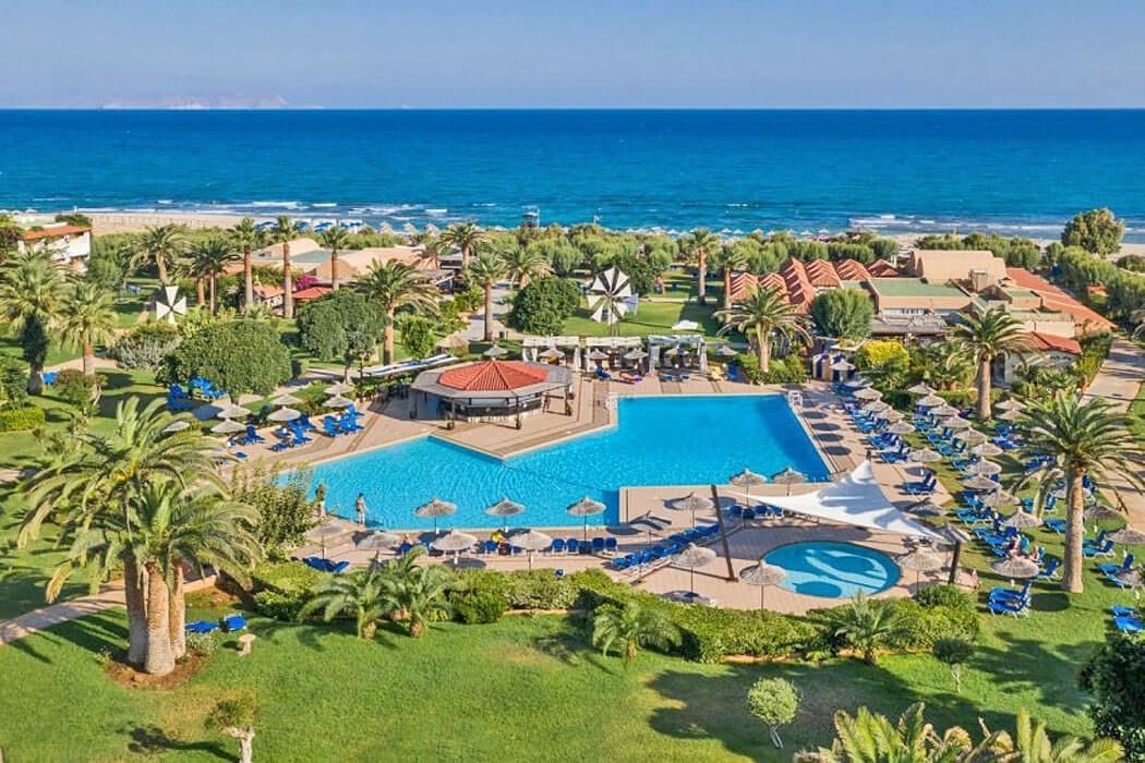 ANISSA BEACH & VILLAGE
