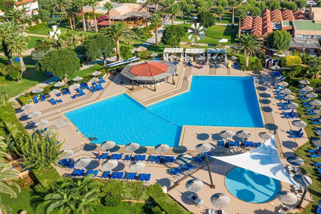 ANISSA BEACH & VILLAGE 2
