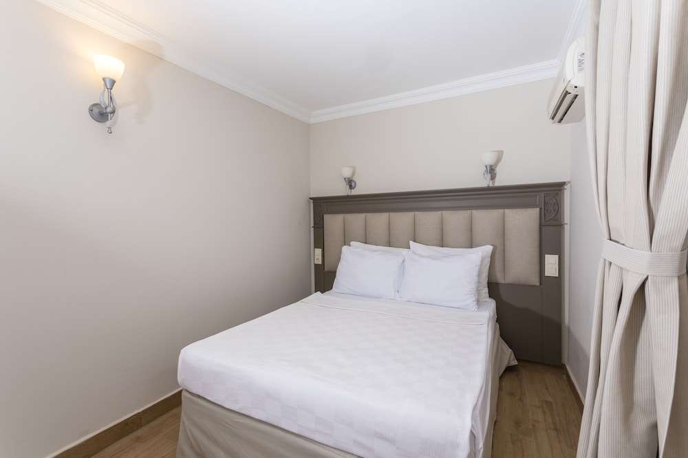Moonshine Hotel & Suites 5