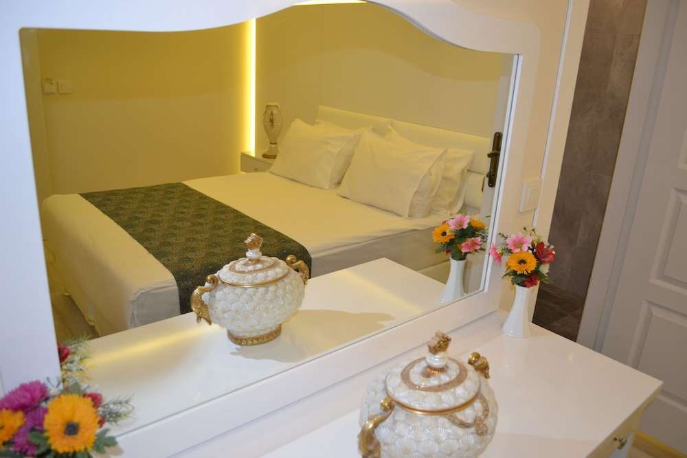 Seven Days Hotel 4