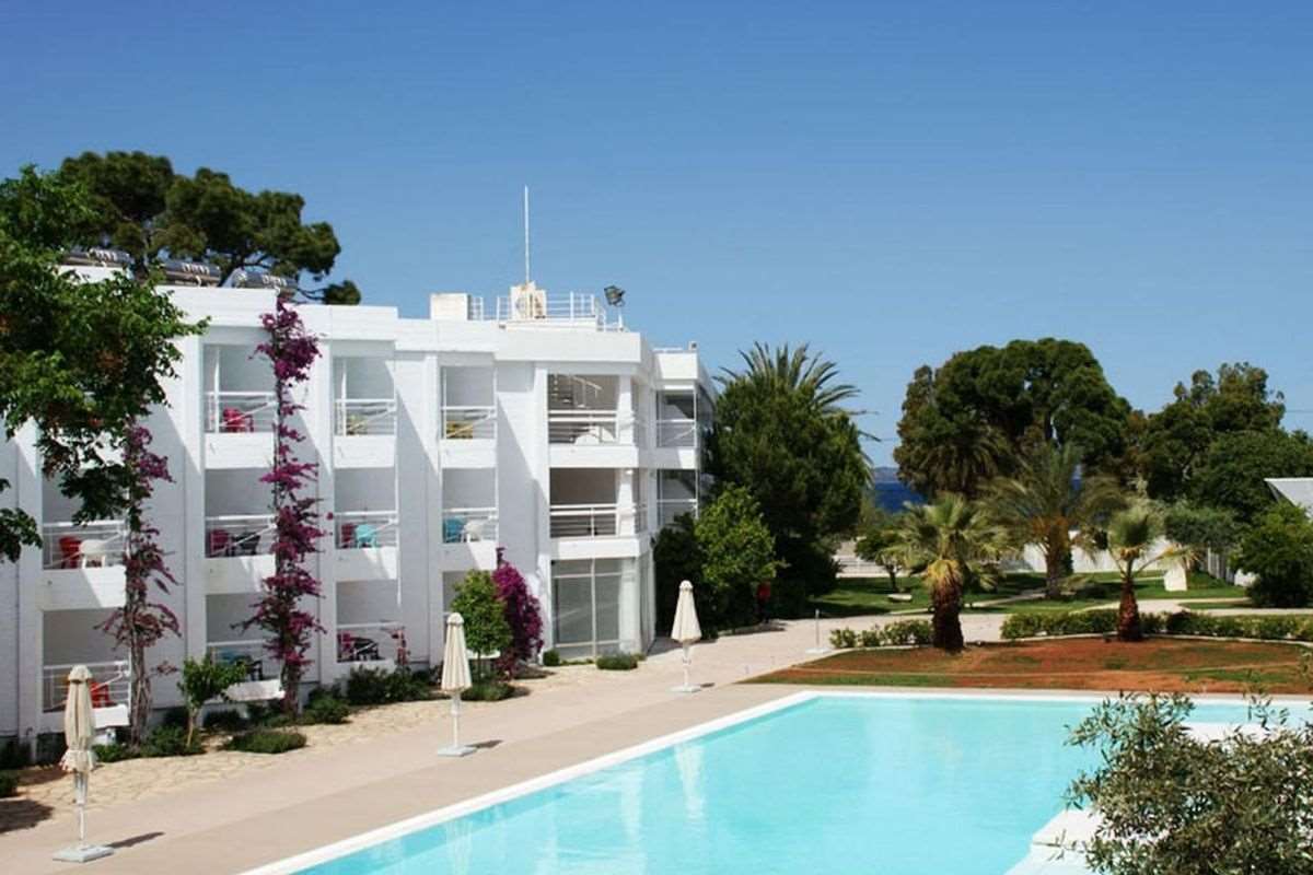 MARATHON BEACH RESORT