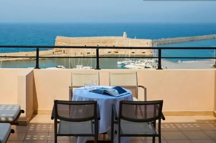 LATO BOUTIQUE HOTEL 4