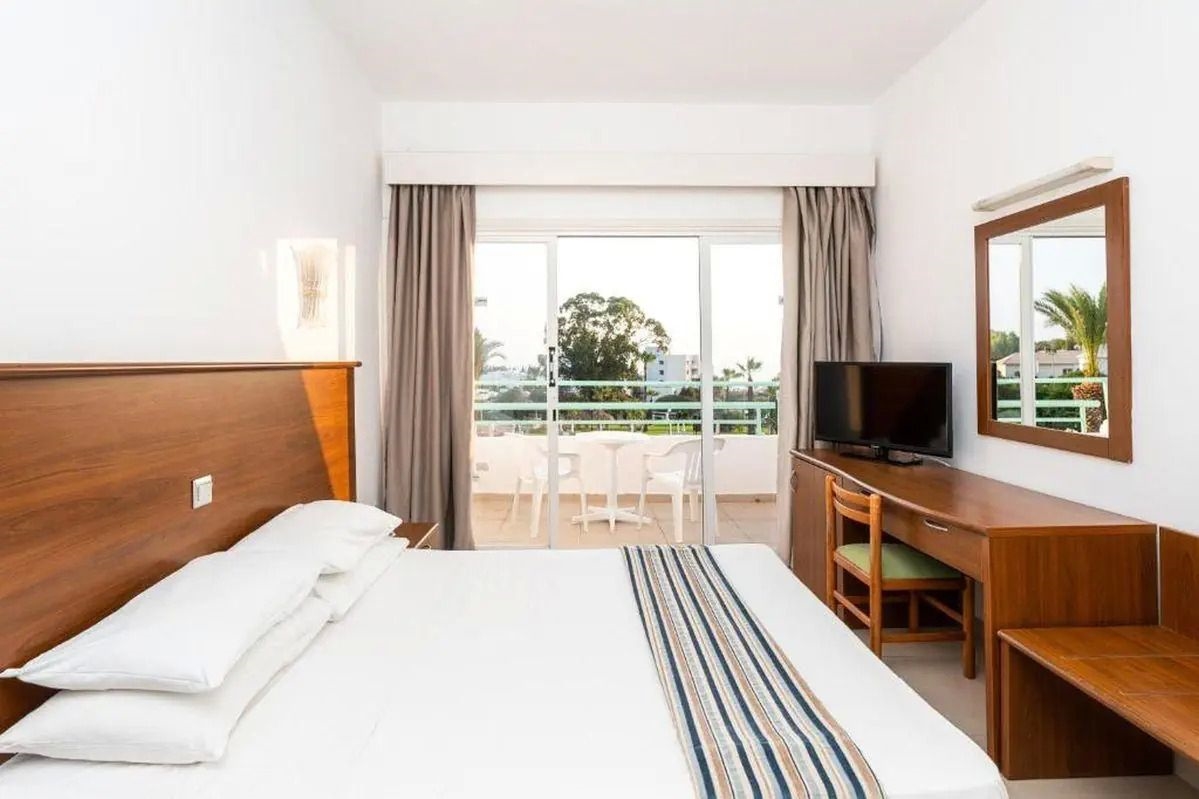 ADELAIS HOTEL 5