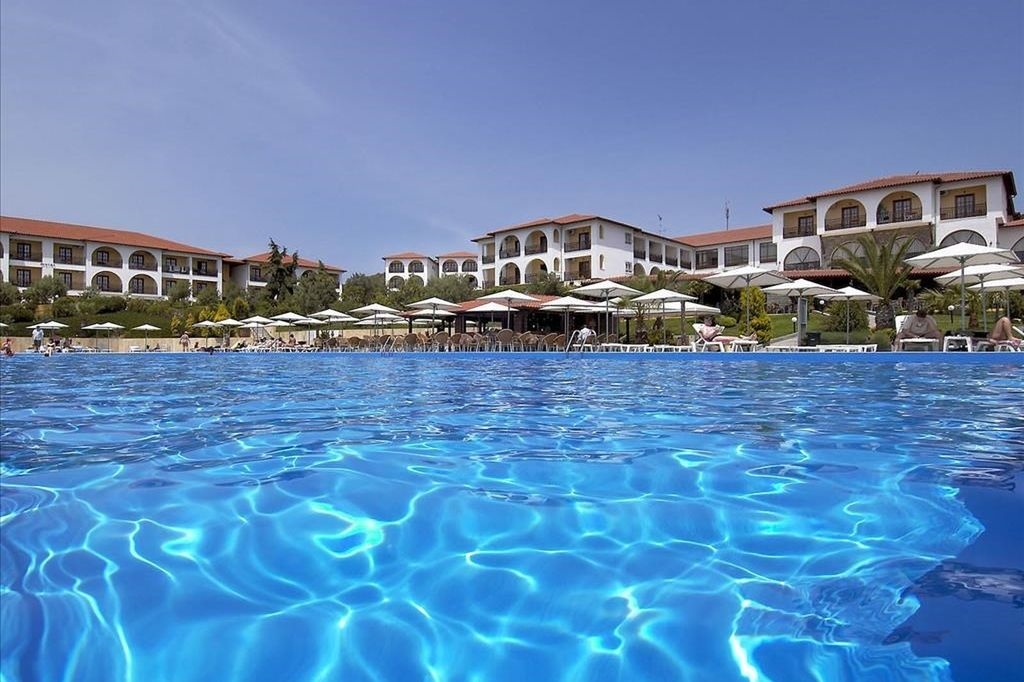 AKRATHOS BEACH RESORT 5