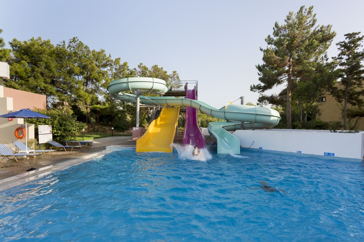 DESSOLE DOLPHIN BAY RESORT 3