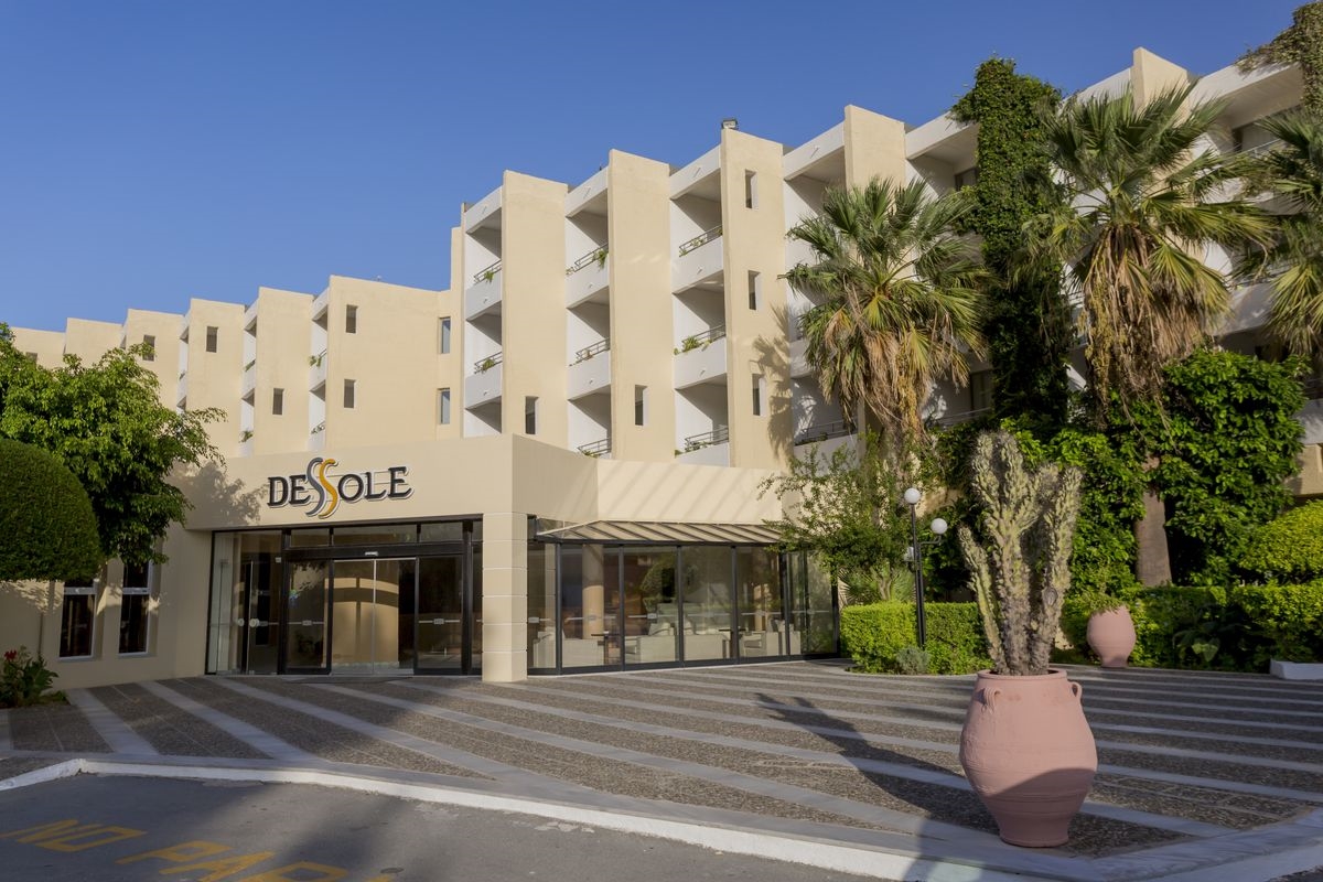 DESSOLE DOLPHIN BAY RESORT 4