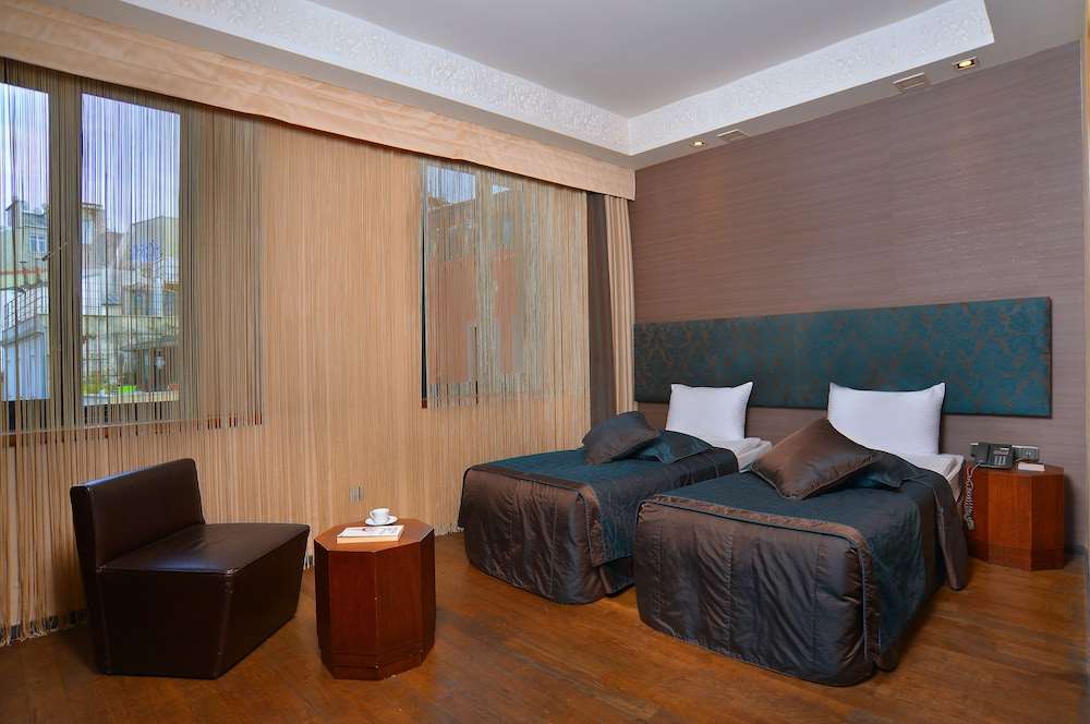Pera Tulip Hotel 5