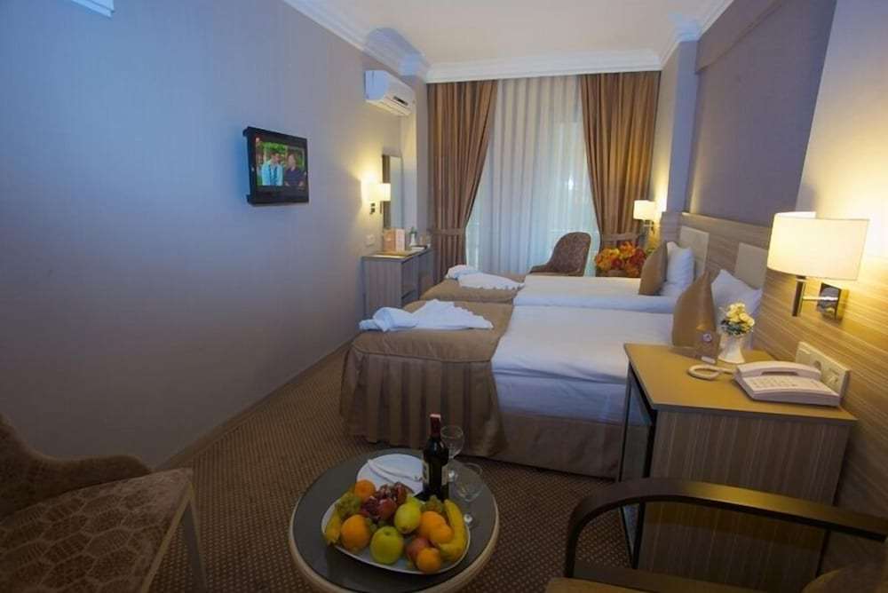 Emin Hotel 4