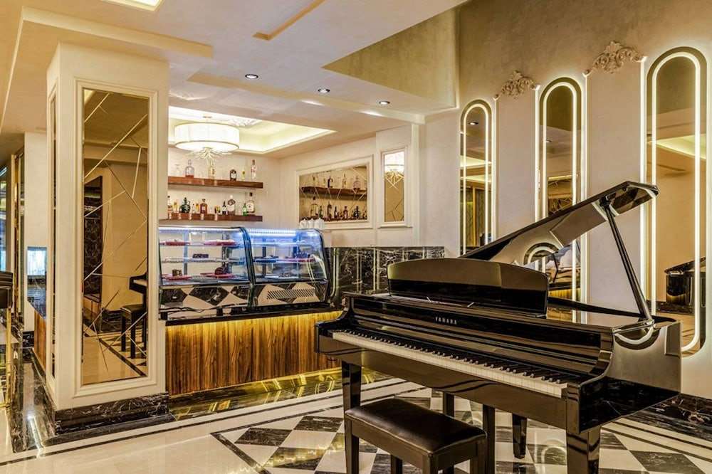 Beethoven Senfoni Hotel 5