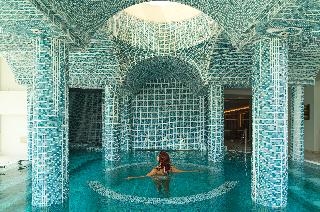 St George Beach Hotel & Spa Resort 2