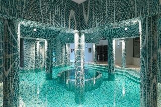 St George Beach Hotel & Spa Resort 4