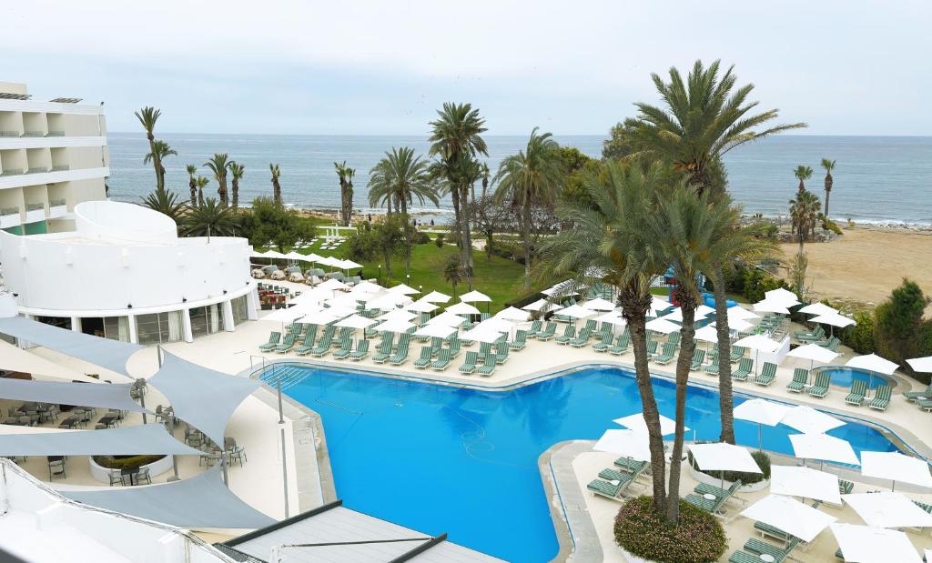 Louis Imperial Beach 4