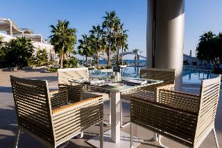 Radisson Beach Resort Larnaca 2