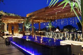 Four Seasons Hotel 5