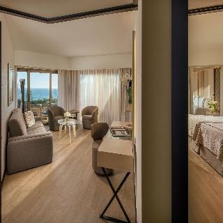 Four Seasons Hotel 2