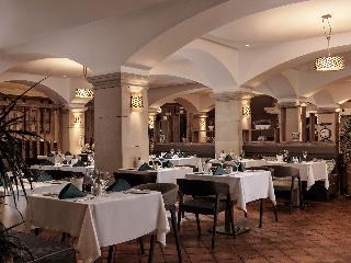 Aphrodite Hills Hotel 4
