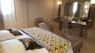 Adams Beach Hotel 5