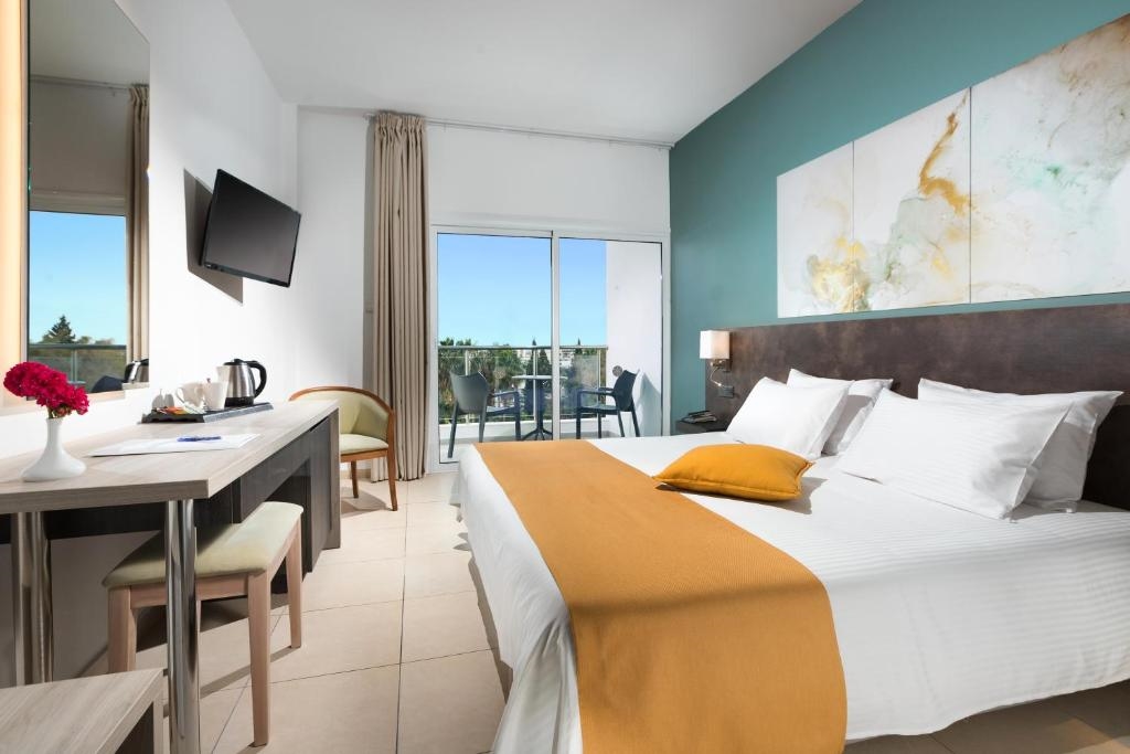 Mayfair  Hotel 3