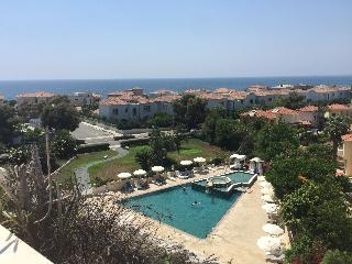 E Hotel Spa and Resort 4