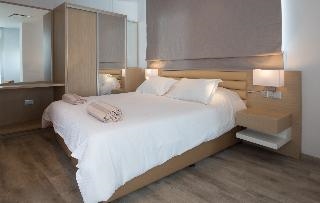 Vrissaki Beach Hotel 2