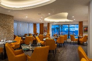 Leonardo Crystal Cove Hotel and Spa by the Sea 4