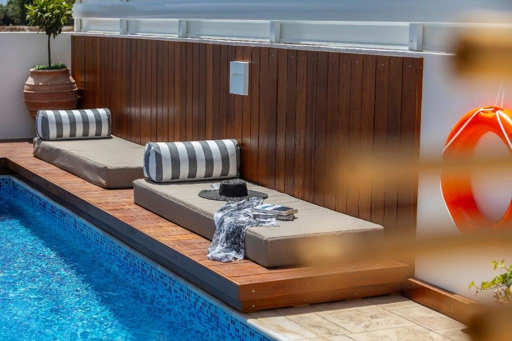 Chris Le Mare Luxury Villa 4