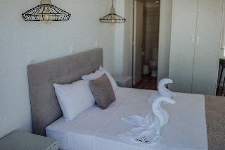 River View Boutiques Apts 3