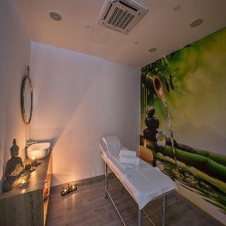 Bohemian Gardens Hotel 3