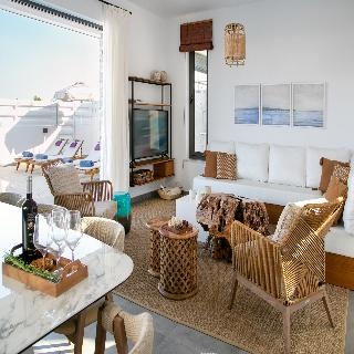 Chris Le Mare Gold Luxury Villa 5