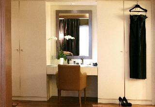 Crowne Plaza Limassol 3