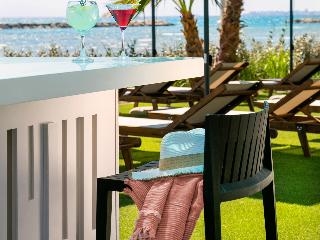 Mercure Larnaca Beach Resort 5