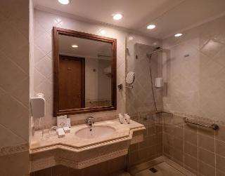 Serenity Alpha Beach 2