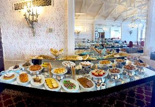 Paradise Inn Windsor Palace 2