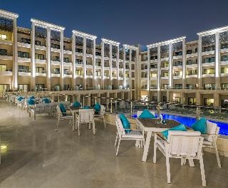 Triumph Luxury Hotel 4